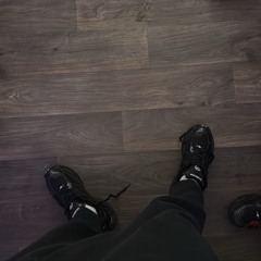 mimi (prod.TwinGlxcksss)