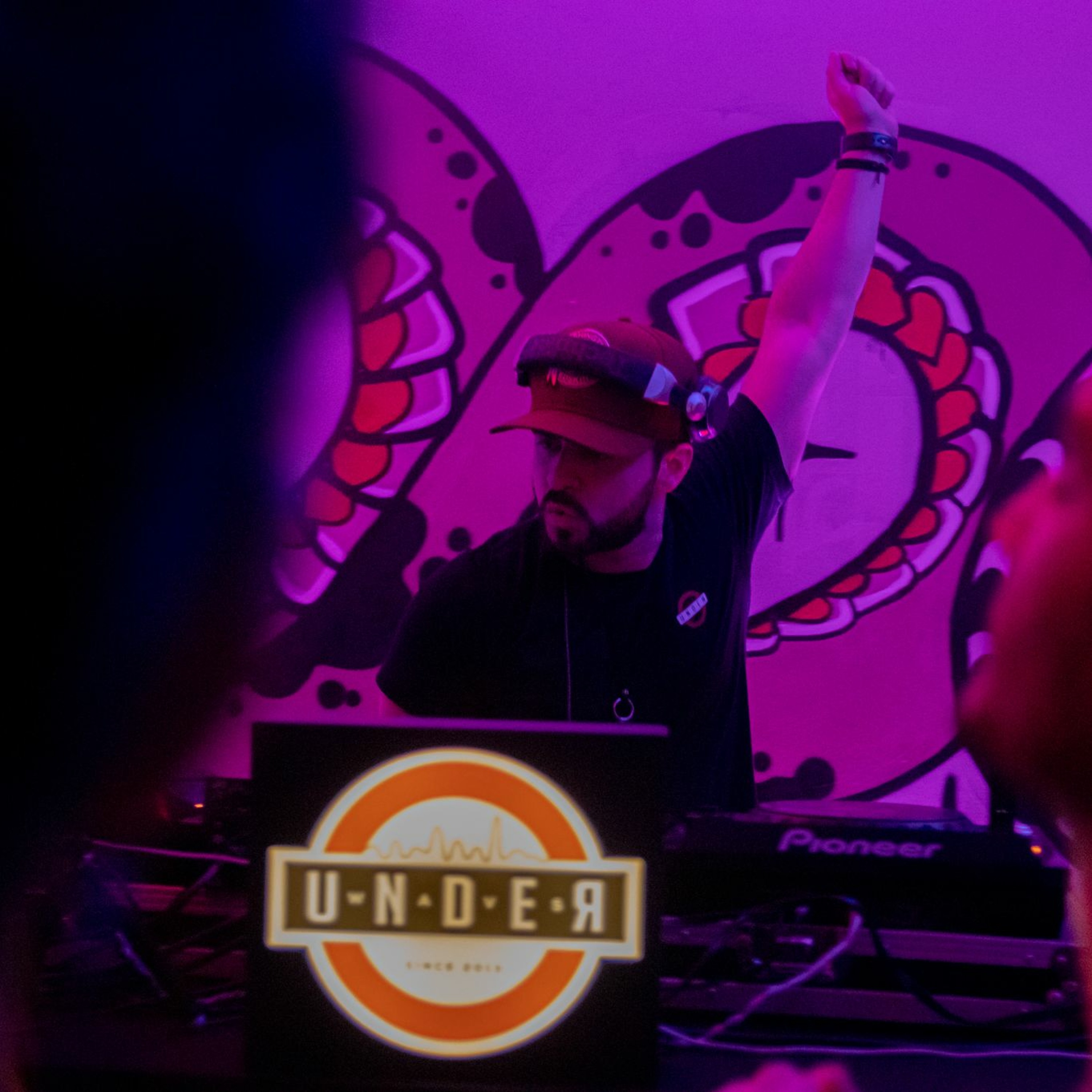 Rodz @ Live at Under Waves Showcase 30.04.22 episode artwork
