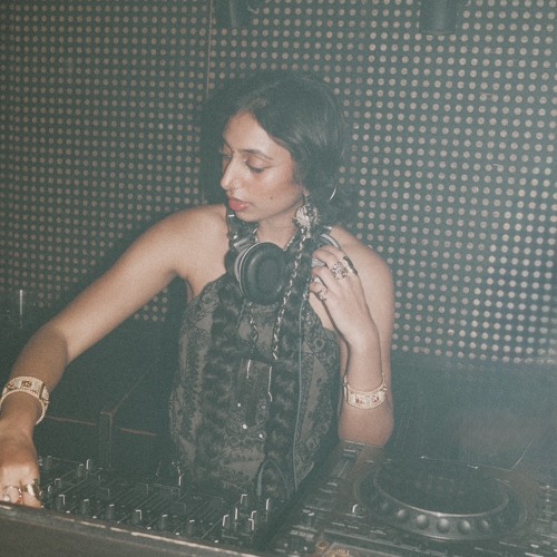 $EJ @ elsewhere for laylit