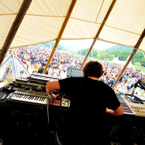 The Labyrinth 2010 - Mathew Jonson (live)