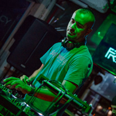DL88 - The Essence (Rizzo (Col) Remix) (Alaska Records)