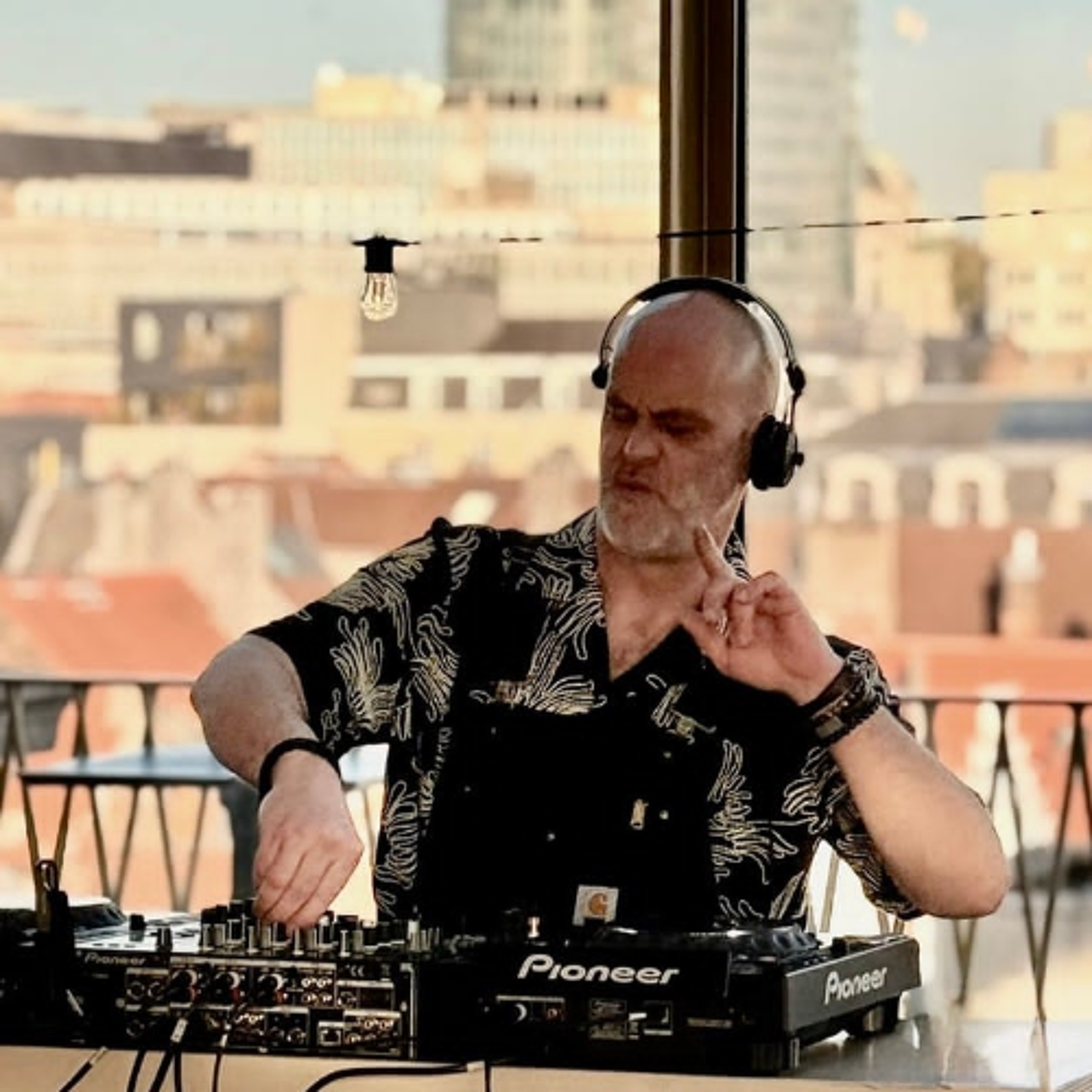 Lücid @ Thé Dansant Select I - Bourse Rooftop (24.4.26) episode artwork