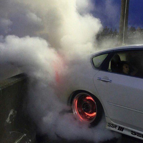 Burnout uf em Asphalt