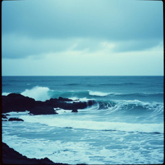 dark waves (this brutal track can hurts your brain in Good headphones :) be avare!!!
