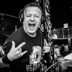 DJ-Hazel-ekwador-2004-edit