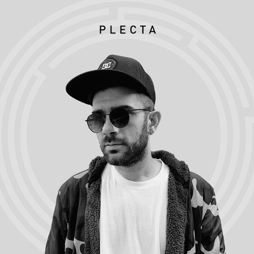 Episode 048 - RYNTH Pres. Plecta "Beyond The Sun"