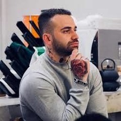 amir khalvat. میزنی به سیگارت تند تند پوک