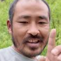 我和伊尔凡访问了中国。