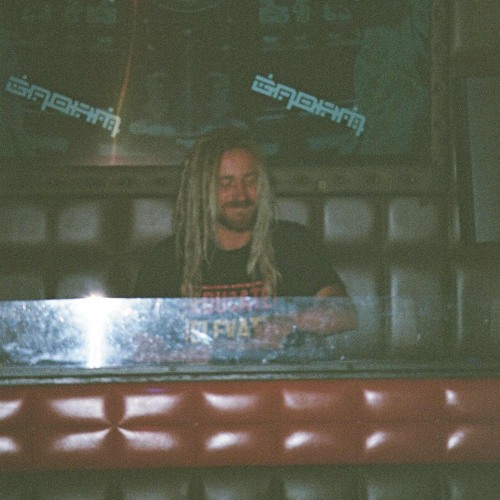 LIVE @ LOW END SESSIONS