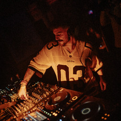 LANDO RISKÉ LIVE AT PHASEFOUR