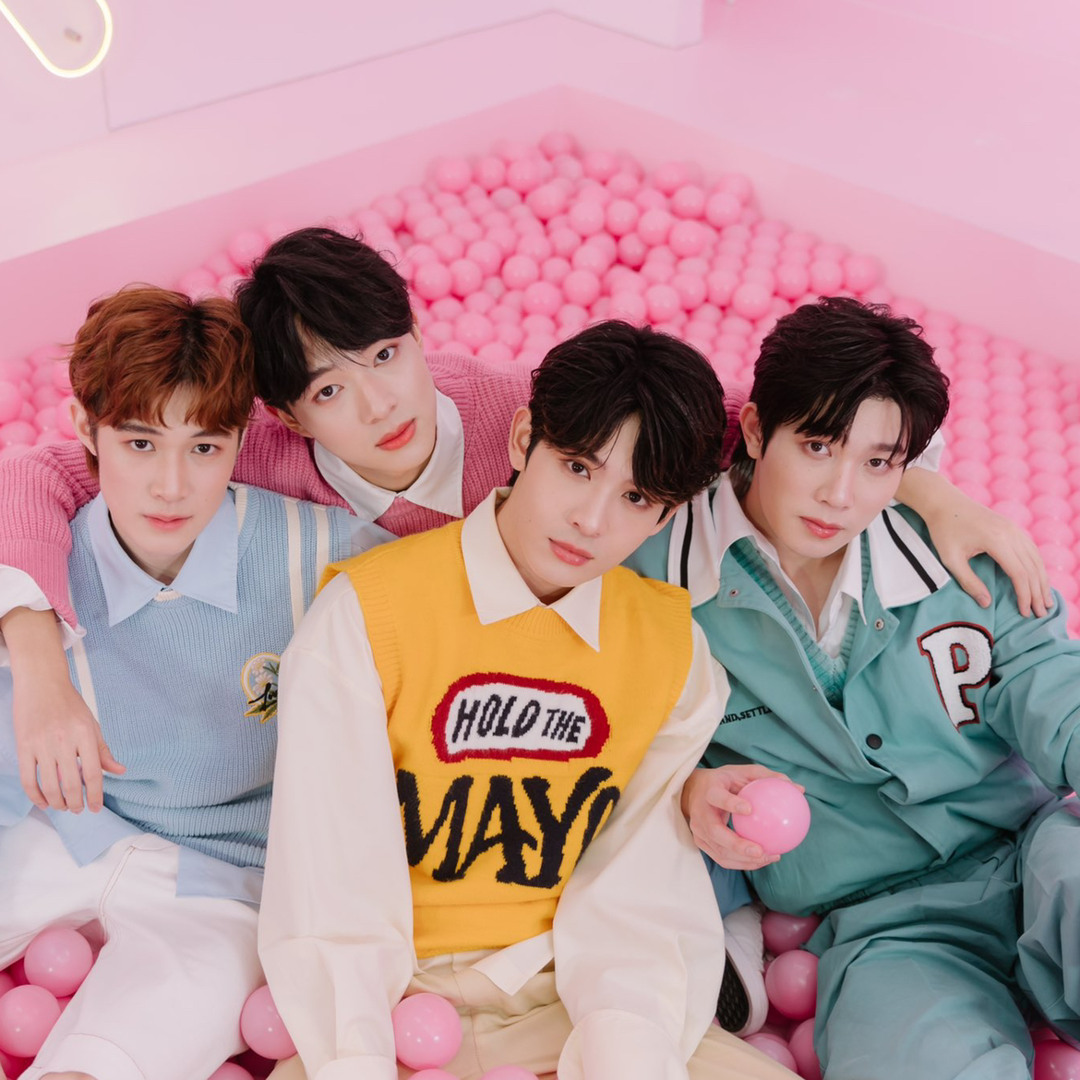 Listen to วัดปะหล่ะ ? - 4EVE | NUNEW NAT JAMESU YIM | DMD