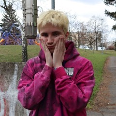 Stevee sniff