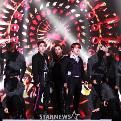 3racha thunderous intro performance in AAA