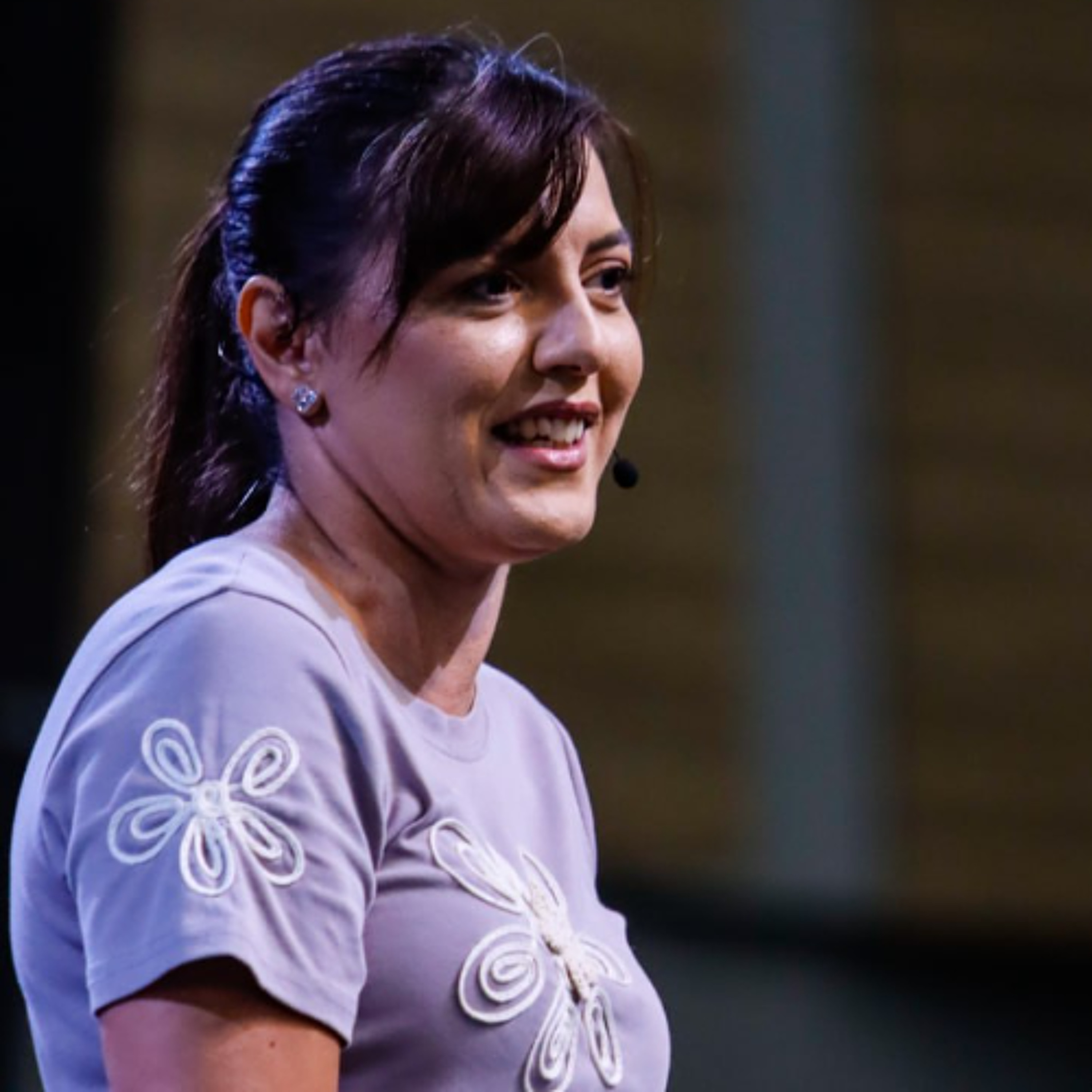 Graça: muito além do favor imerecido - Carol Honório