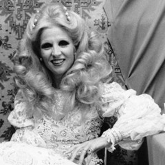 خلي الزمان يحلوّ بيك