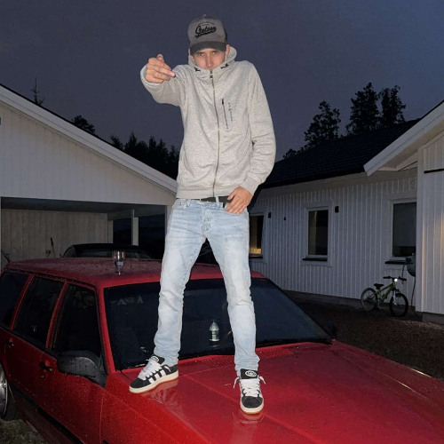 Siggescigarett V2 FEAT Rickard bohlin #baksäteifas2an #dillchips #d24ras #hårdibrööl