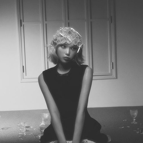 LE SSERAFIM - Come Over