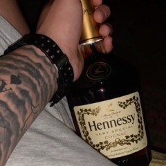 WHO I AM (Prod.By Marzbeats95)