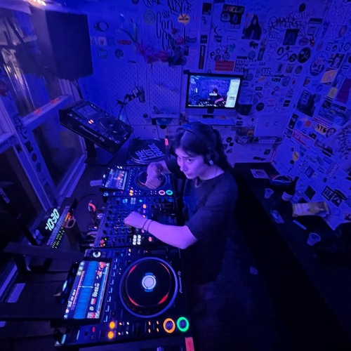 Maximum Boom with Yumi @ The Lot Radio 07 - 15 - 2022
