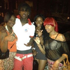 tio dele matou o pai dele, então apelidamos de simba (casushiny)