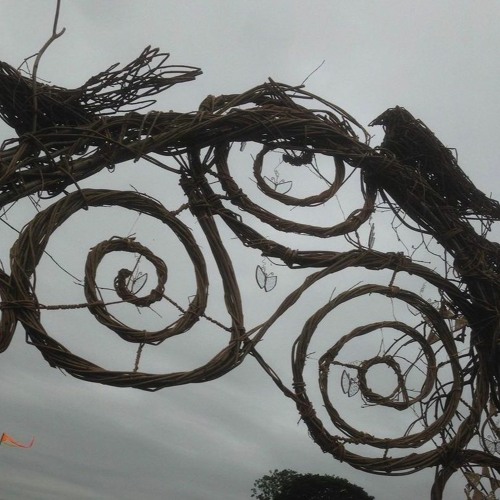 elusin - 9 scarecrows (K9999 edit)
