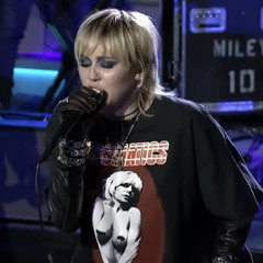 Edge of Midnight - Miley Cyrus live on Howard Stern