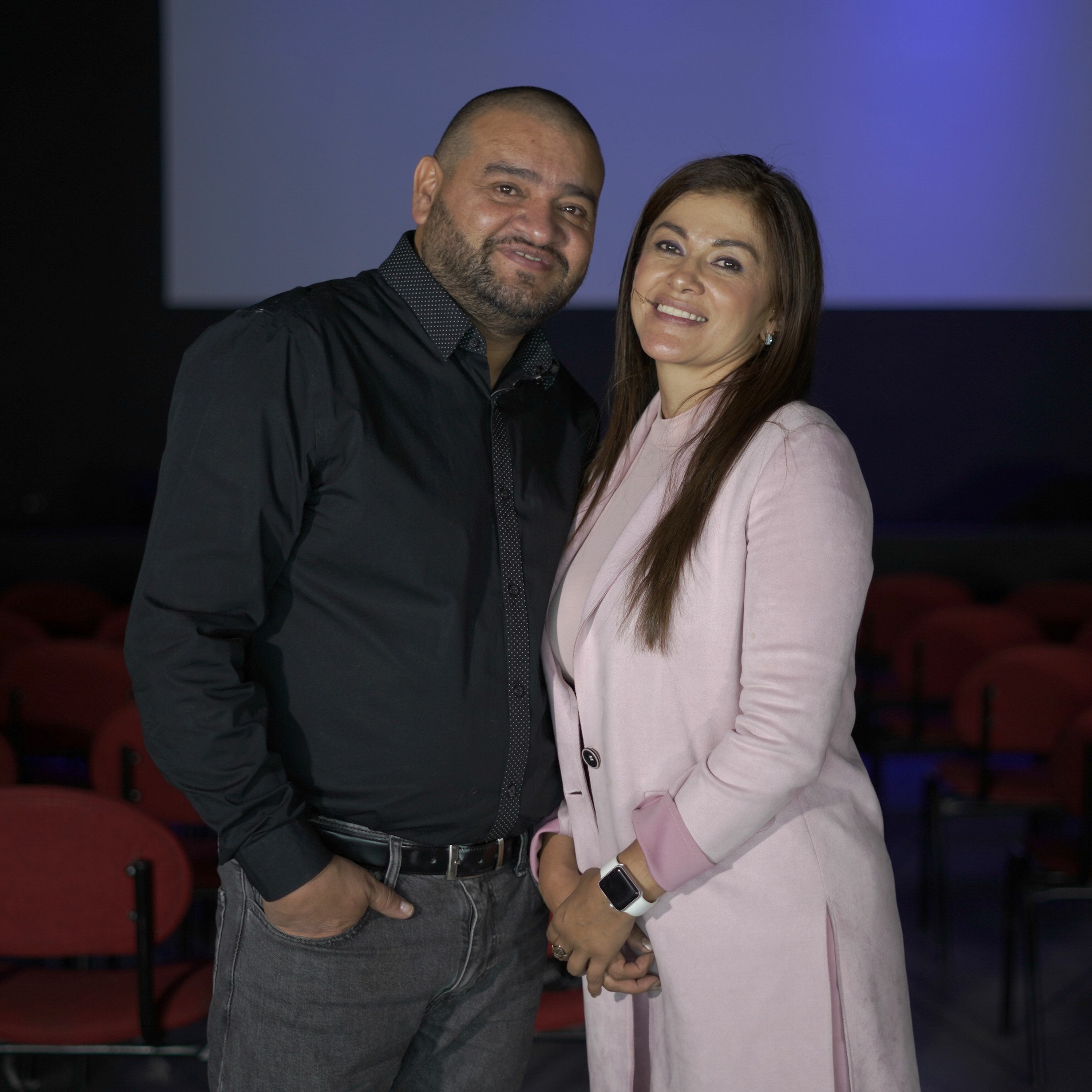 Un Nuevo Comienzo  Parte 1  - Pastores Ricardo Y Diana Álvarez episode artwork