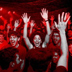 Руки над головой (2o13)