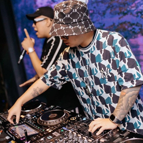 Stream Mixtape House - Nhạc Thành Phố Vol 2 - VIGGA MIX by DJ VIGGA 2 ...