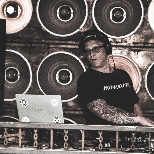 monoarm - Tow Decks one Hand #19 #Progressive House