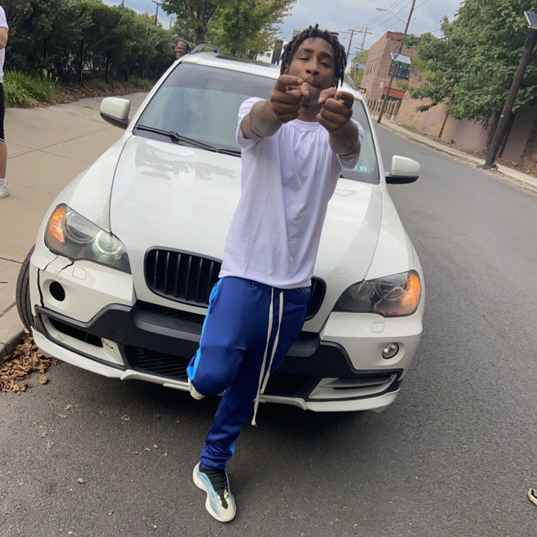 アイドル chiii Stream Justinfrm76 | Listen to CHII WVTTZ playlist online for free