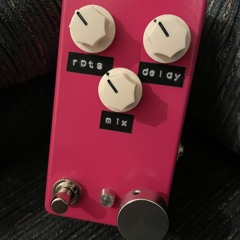 Deep Blue Delay #2 w/ oscillation footswitch