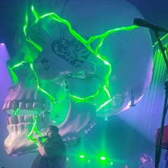 "(RACKS) wake it up"