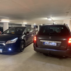 Party i familje bussen