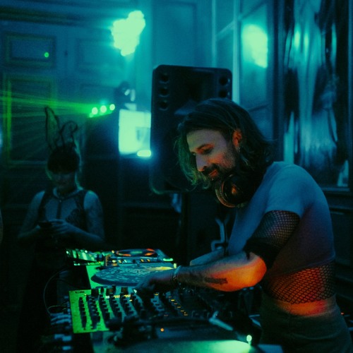 Stream DJ SET Warm up Château de la Fesste // Une affaire de famille