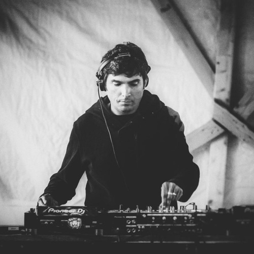 Grounded w/ Sam Link - Subtle Radio - 15/10/2024