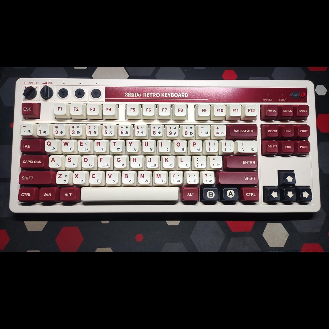 Stream 8BitDo Retro Keyb - Kailh Box White - MDA Keycaps - Alu Plate by ...