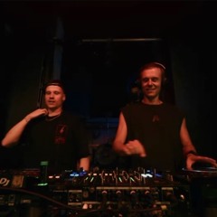 Maddix b2b Armin van Buuren