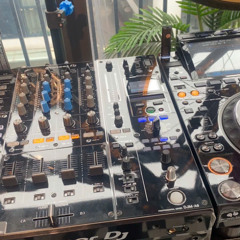 Nụ Hôn Và Nước Mắt - Đỗ Bình