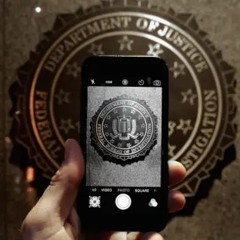 ¿Debería de Apple desbloquear el celular del atacante de Donald Trump, para el FBI? /Roja, En Vivo