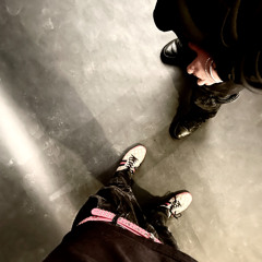 Momchev-Lights off [prod.by_mxtvnt2] (fast)