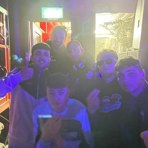 MANDEM MIXUPS VOL 4/ PEEZY B2B ZESTY B2B PONGU WITH MC TELBOI