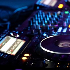 Starplash vs Pg2 - Daytona Seagull (tgroots mix)