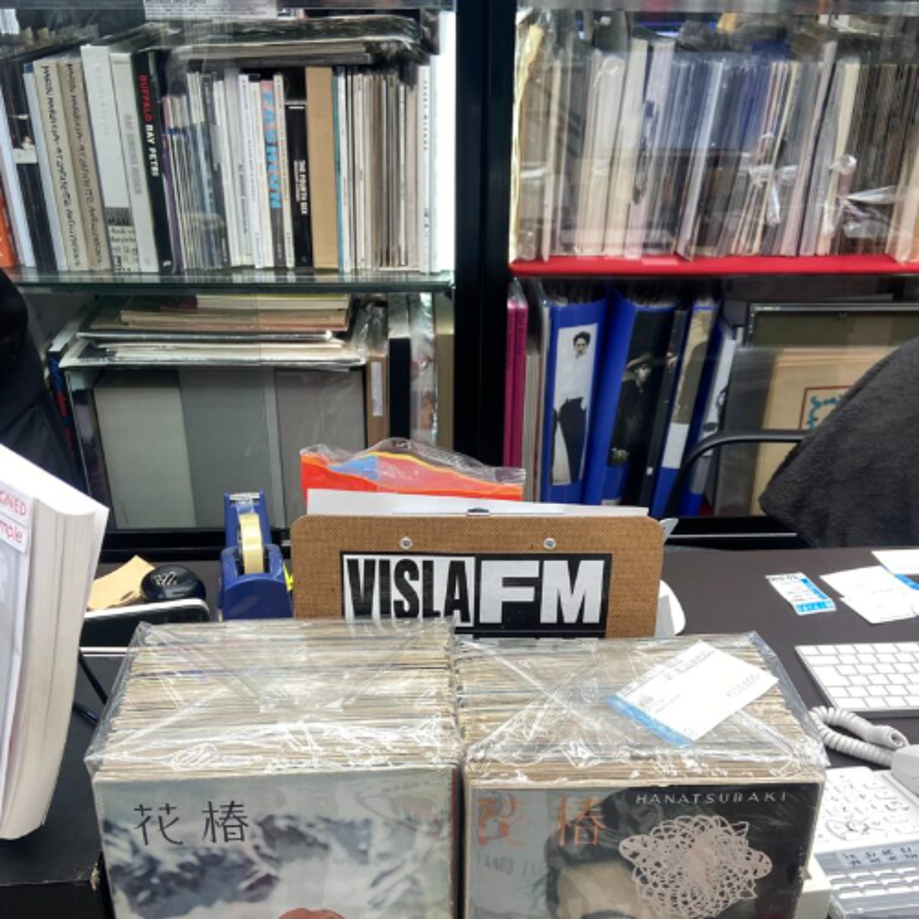 ASHIDASHIPI with Paola Laf 06.08.26 | VISLA FM episode artwork