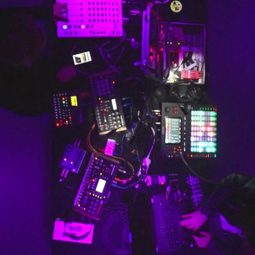 LIVEJAM - Owelle X e-garbage @La Gravière 19.10.23