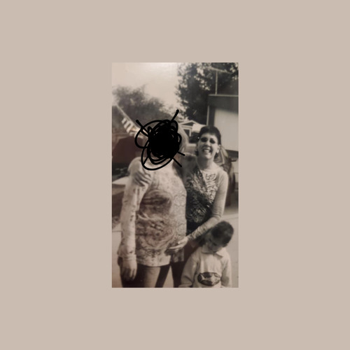 D I S Ø R D E R / the apple rots far from the tree