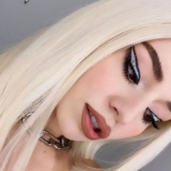Ava Max Silhouette
