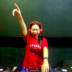 seperti kau yg ngk jelas