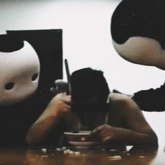 NEVERWAKE(FEAT.BXTCHWRXSTS)