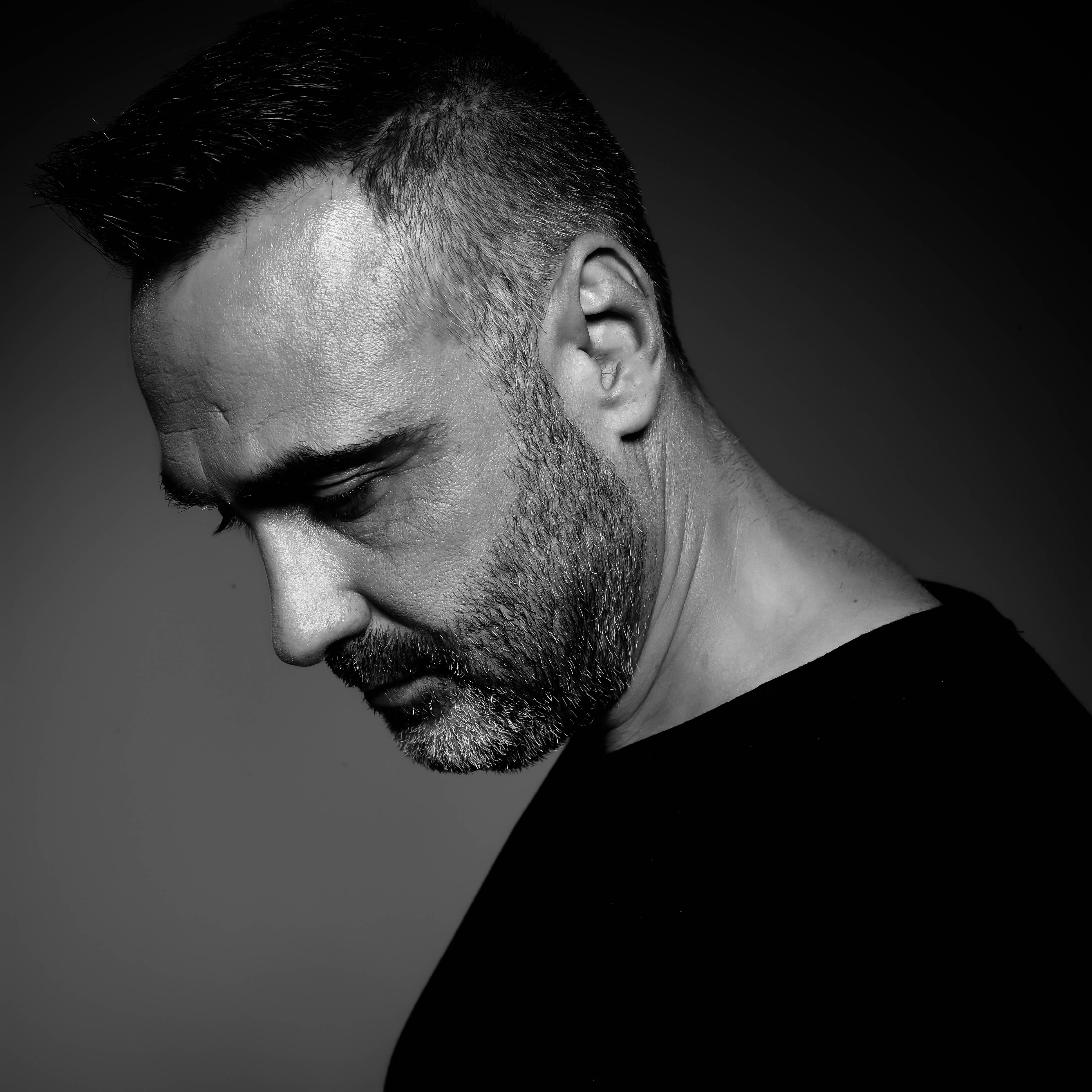 JAVIER GONZALEZ, JOSE DIAZ – NEW WAVES (ORIGINAL MIX)